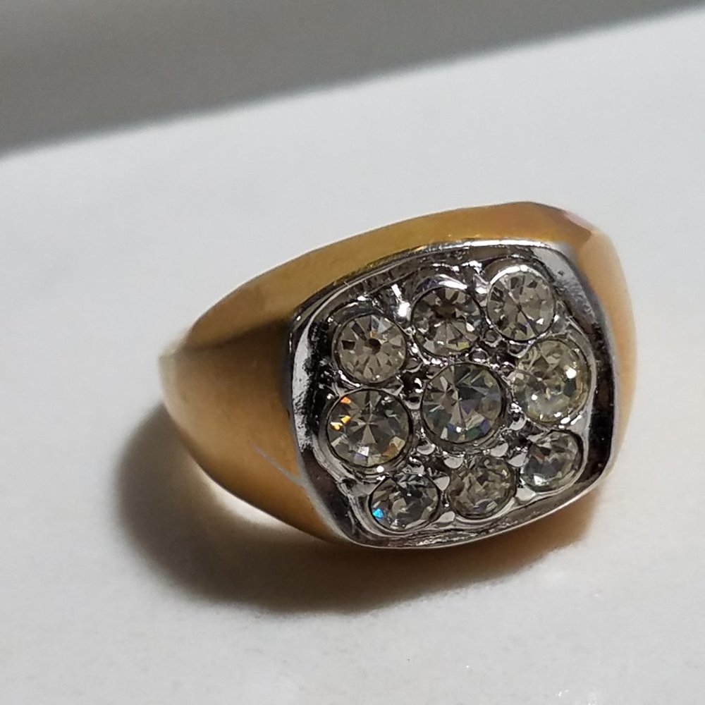 18KT Hge Men Ring Cluster Ring 5mm Cz Size 10 Made by the Vargas Company …
